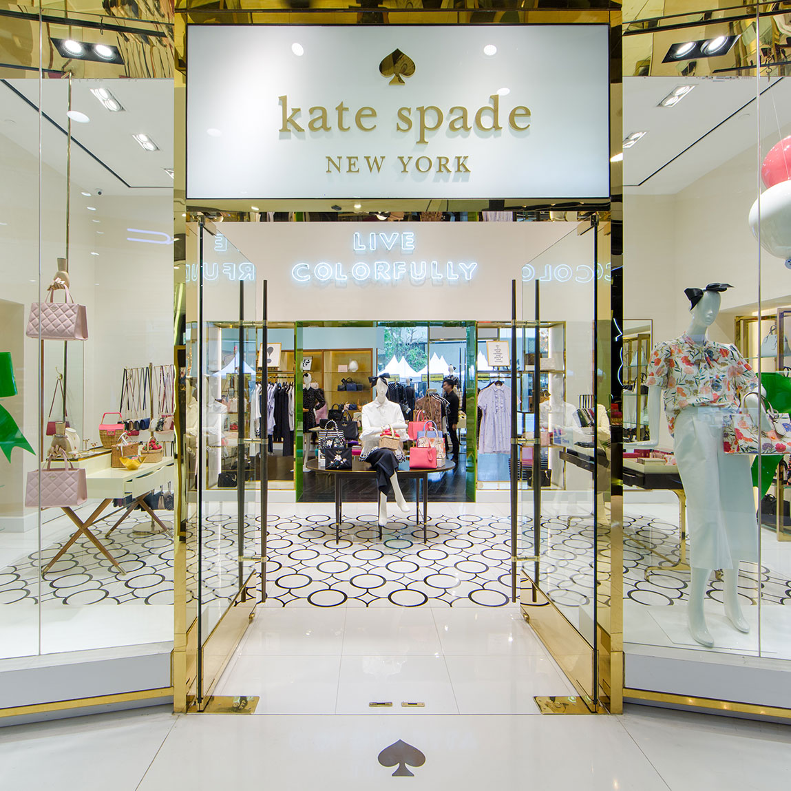 "Kate Spade" แบรนด์แฟชั่นสุดคิวท์ ที่ Emquartier